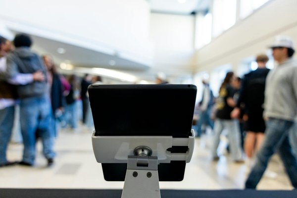 Comment choisir un jeu approprié pour votre enfant grâce à PEGI